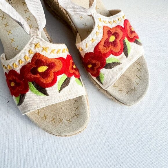 Embroidered Canvas Ankle Tie Wrap Wedge Espadrilles 9 - Picture 3 of 8
